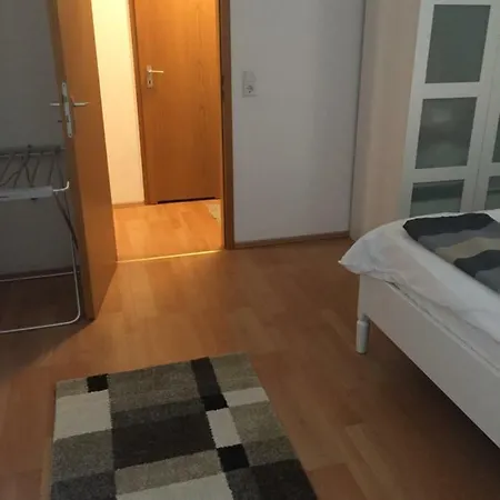 Alt Eller 3 40229 Apartment *